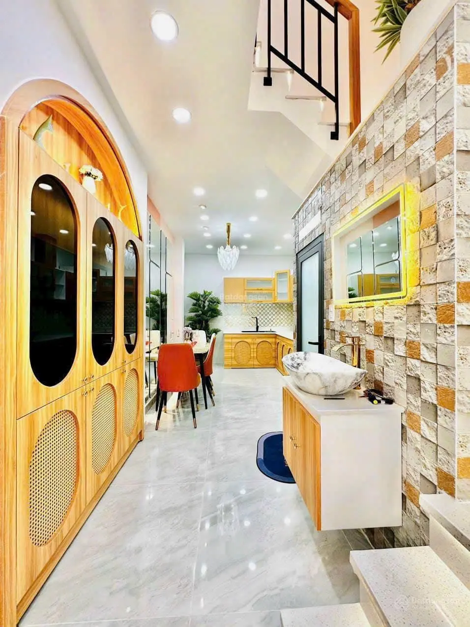 Nhà 51m2 hẻm 5m Dương Bá Trạc, P1, Q8 gần trường Rạch Ông giá 2 tỷ 250. Xây 1trệt 2lầu,sổ hoàn công