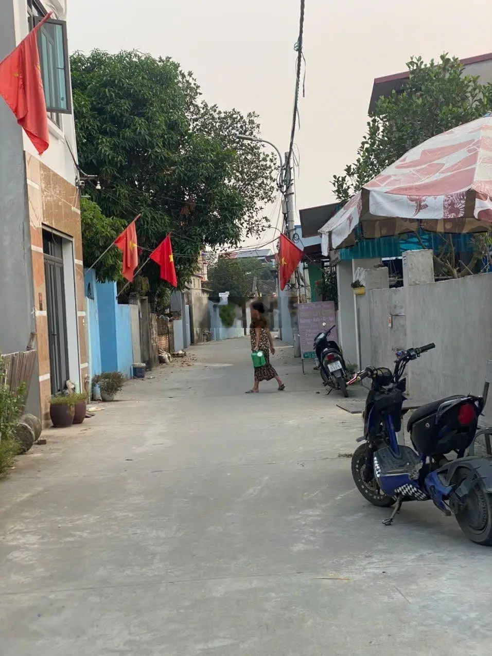Hàng hiếm còn xót lại duy nhất lô đất 60,8m, khuôn thửa vuông vắn , lô góc 2 mặt tiền,tại tổ 6 qu