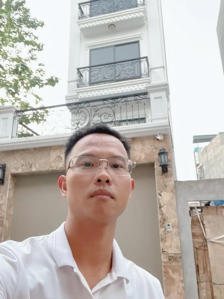 Nhà 6 tầng ô tô tránh - ngõ thông - kinh doanh - thang máy - full nội thất - tương lai cực sáng