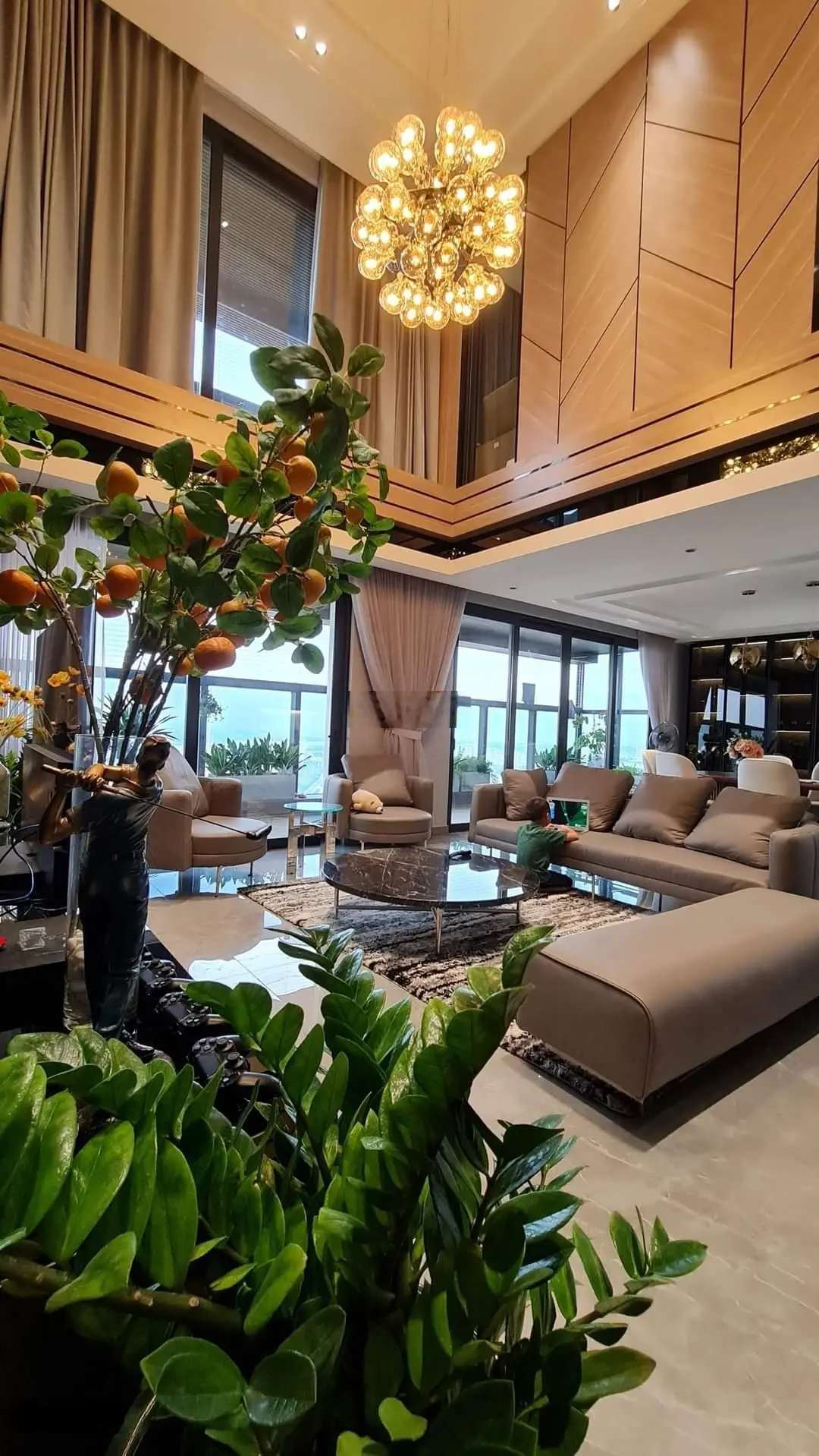 Bán că Duplex chung cư Lancaster Núi Trúc diện tích 600m2