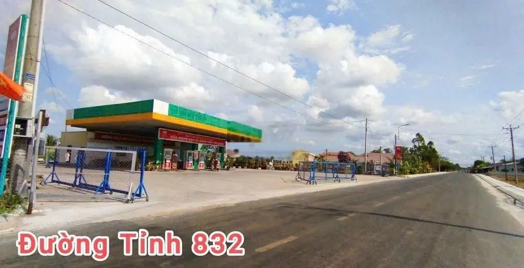 Nền thổ 5 x 24m cách ĐT.832 (trường học) 300m