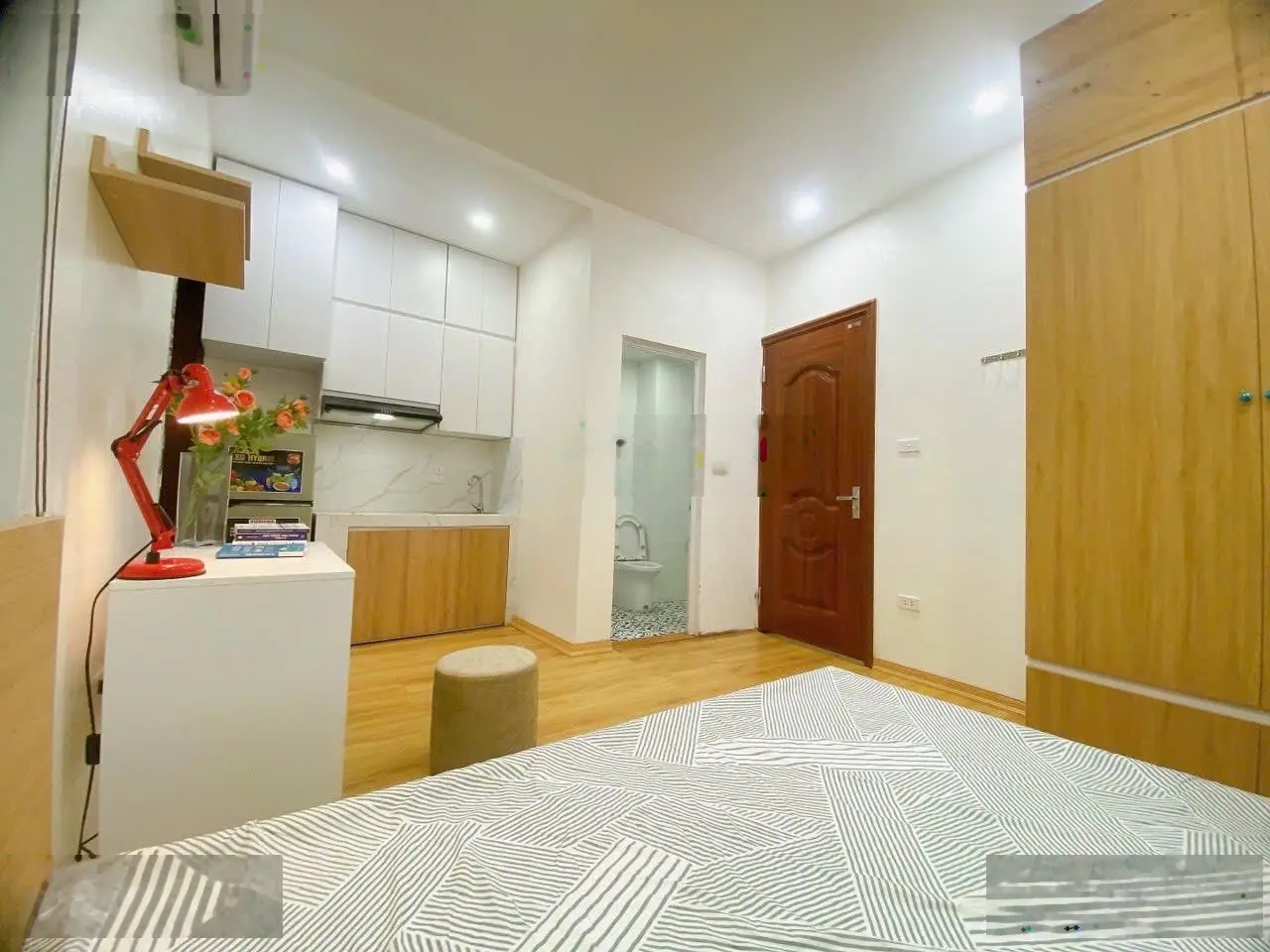 Bán nhà Nguyễn Trãi - Gần Royal City, Ngõ Nông Cực Hiếm - 53m² - Giá 8.4 Tỷ
