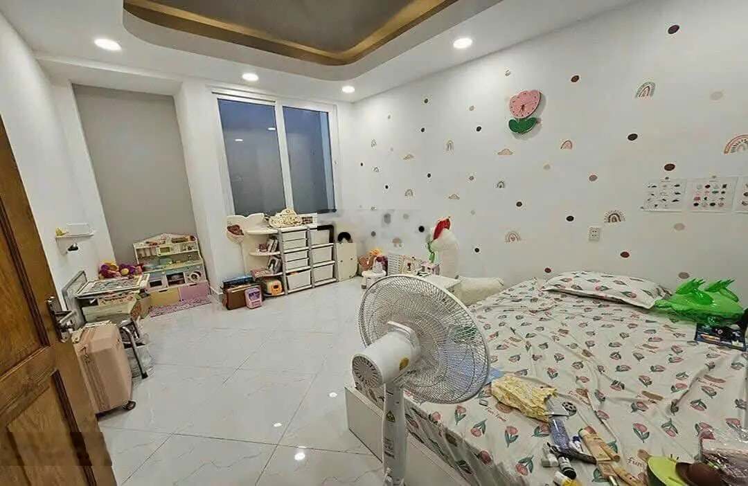 Siêu phẩm! Giá rẻ - mặt tiền kinh doanh đường Ba Đình, Dã Tượng Q8 - MT: 4m, 130m2