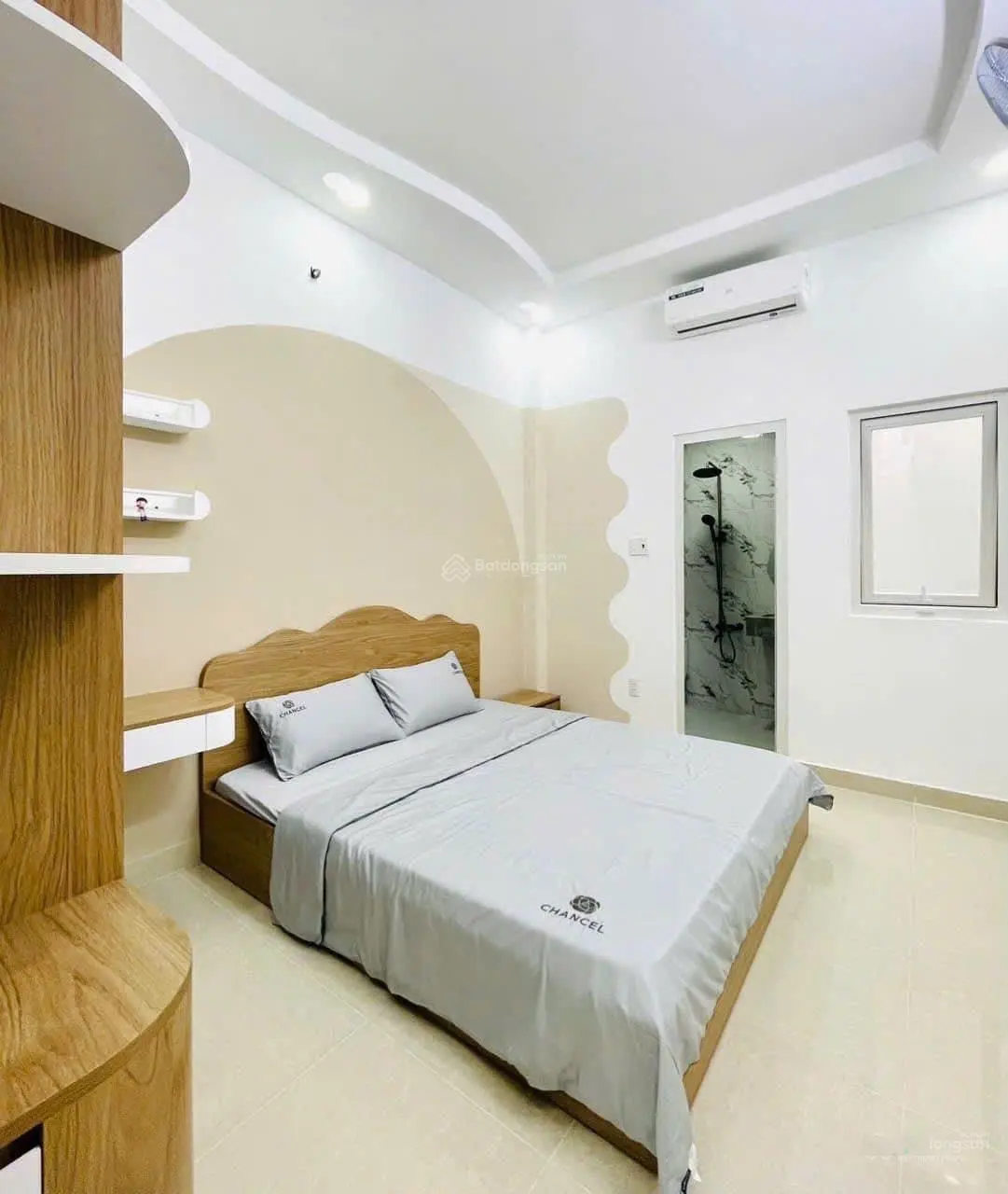 Bán nhanh nhà chính chủ 94,7m2 Nam Kỳ Khởi Nghĩa, P8, Q3. 3 lầu, 3PN, 3WC. Hẻm 6m