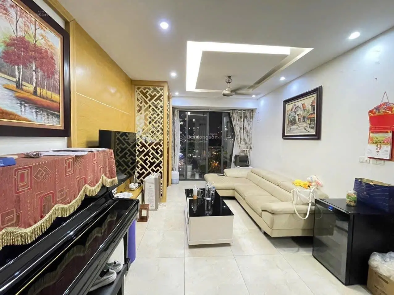Chính chủ chuyển xuống mặt đất gửi bán căn Vp4 Linh Đàm, 3N, 2 VS
