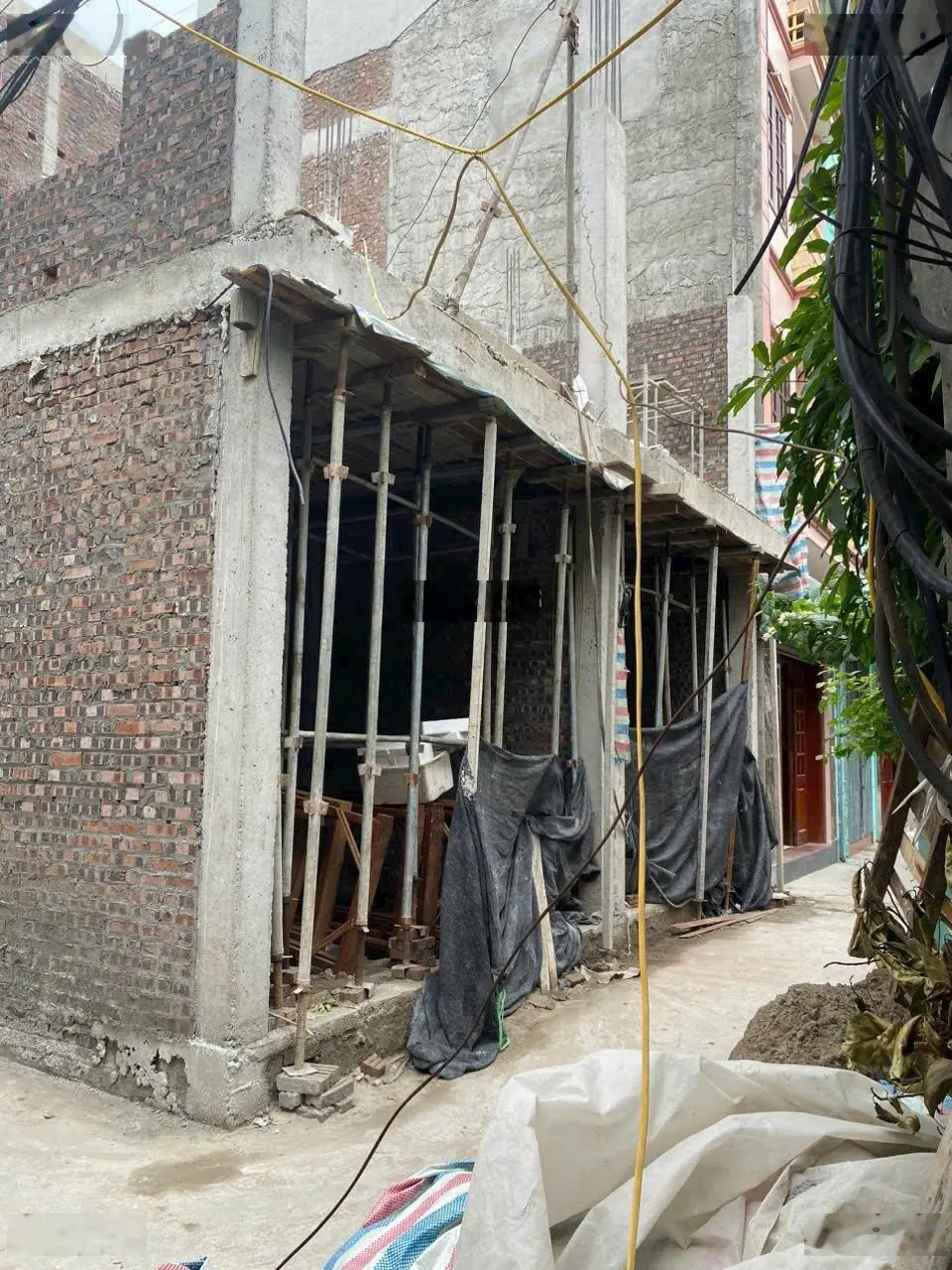 Bán nhà Di Trạch - Hoài Đức - 33m2 ngõ thông, gần trường, cạnh chơ