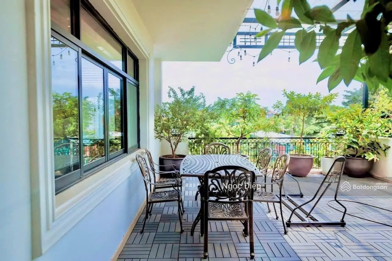 Bán biệt thự căn góc phố hàm nghi thuộc vinhomes gardenia - 3tầng 287m 30mt giá 110tỷ- 0945 453 ***