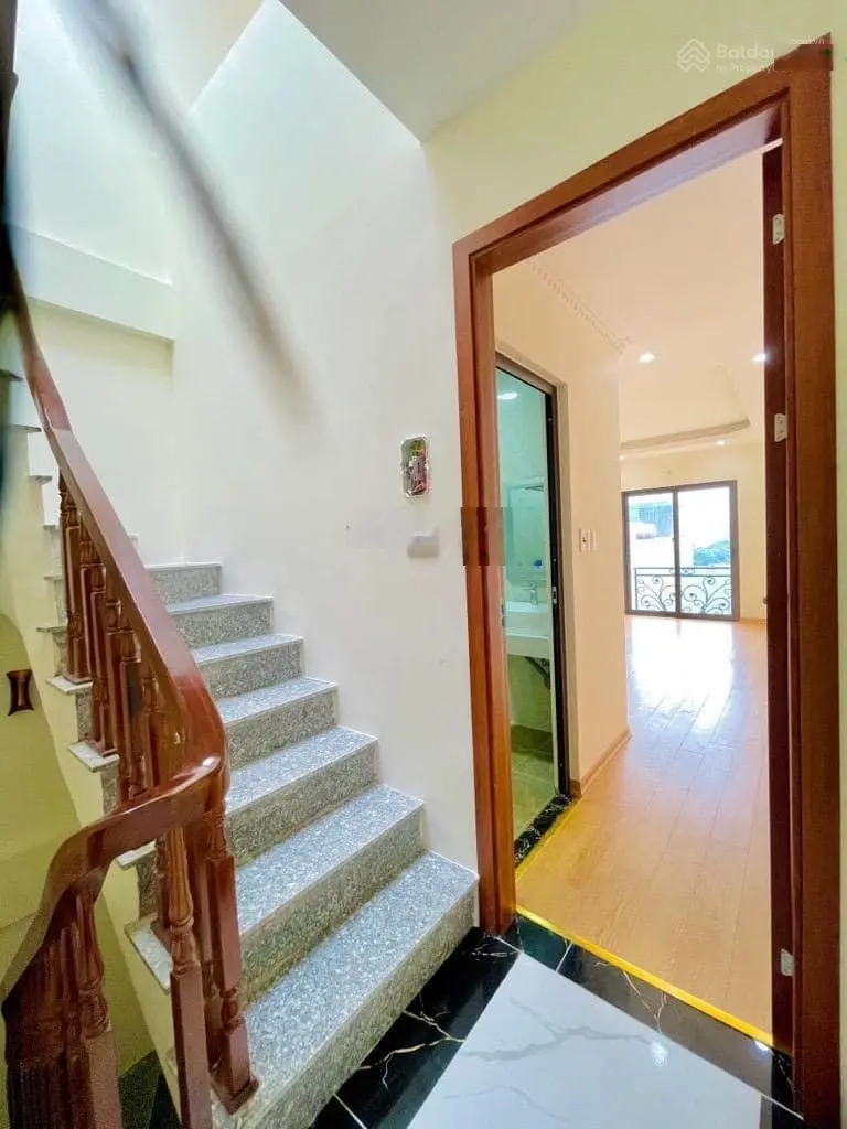 Nhà mới hiện đại 5 tầng - ô tô đỗ cửa - tại Yên Nghĩa, Hà Đông - giá chỉ nhỉnh 3 tỷ
