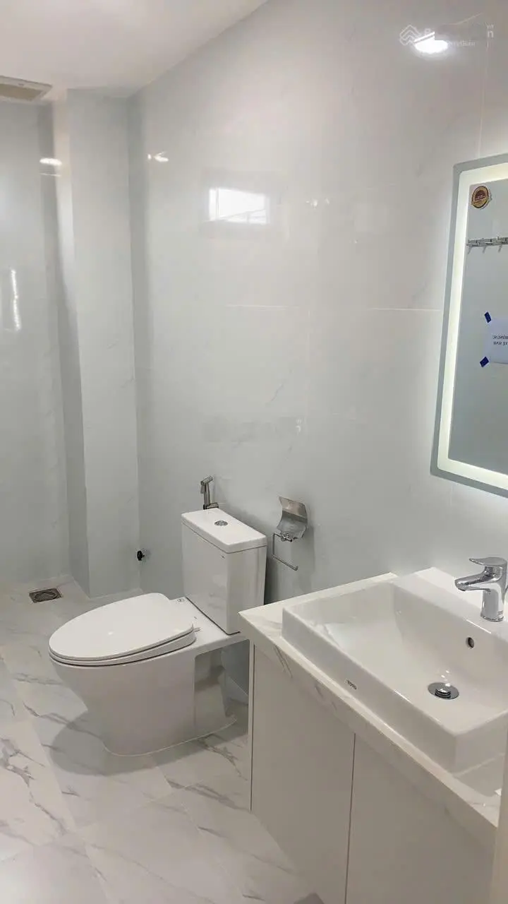 Nhà phó mặt tiền đường trung tâm thành phố Bến Cát, cách 1,4km KCN Rạch Bắp