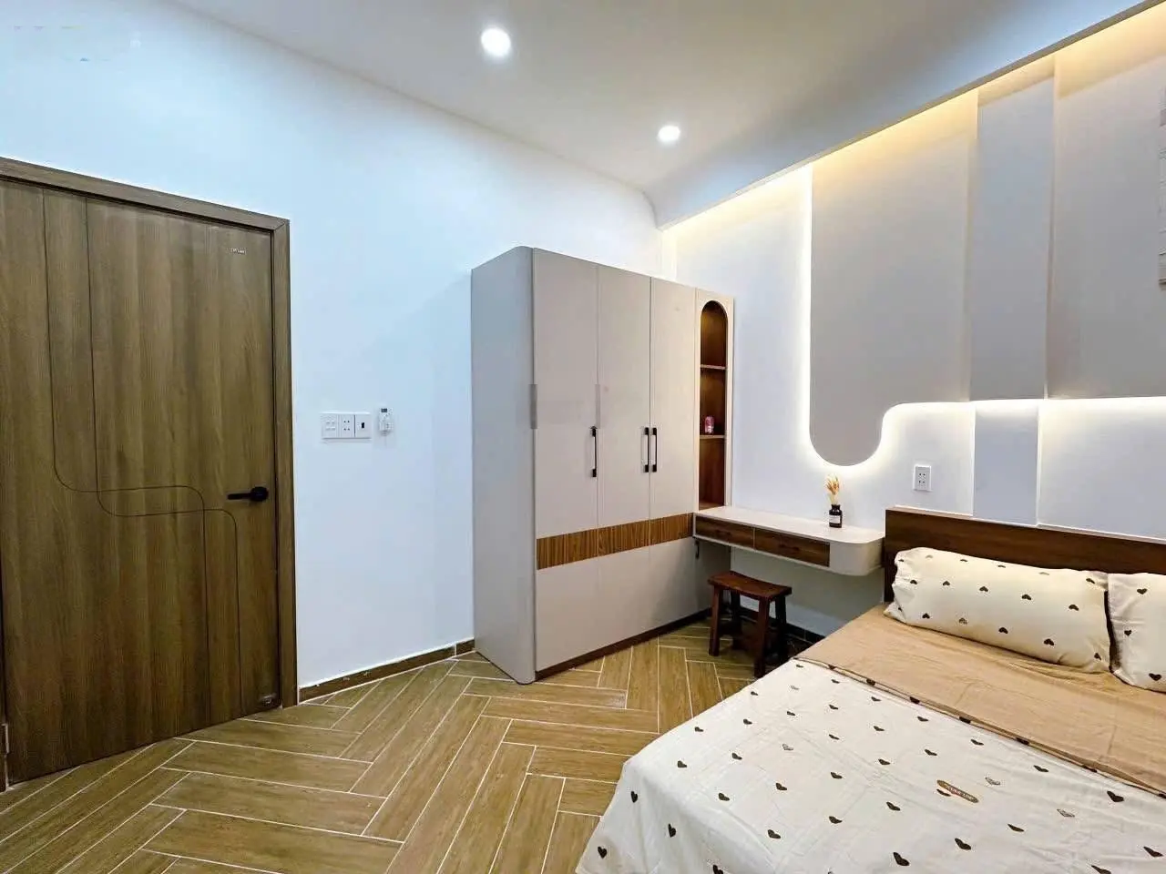 Kinh doanh thua lỗ bán gấp nhà mới xây Đ. Bàn Cờ - P.3 - Quận 3, đang cho thuê 29 triệu, 69,3m2