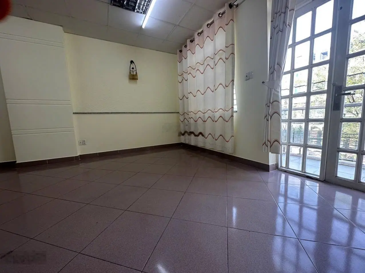 Chính chủ gửi bán căn nhà 3 lầu đường đôi 20m khu dự án mười mẫu p.b.tr. Đông Q2. Tp thủ Đức.