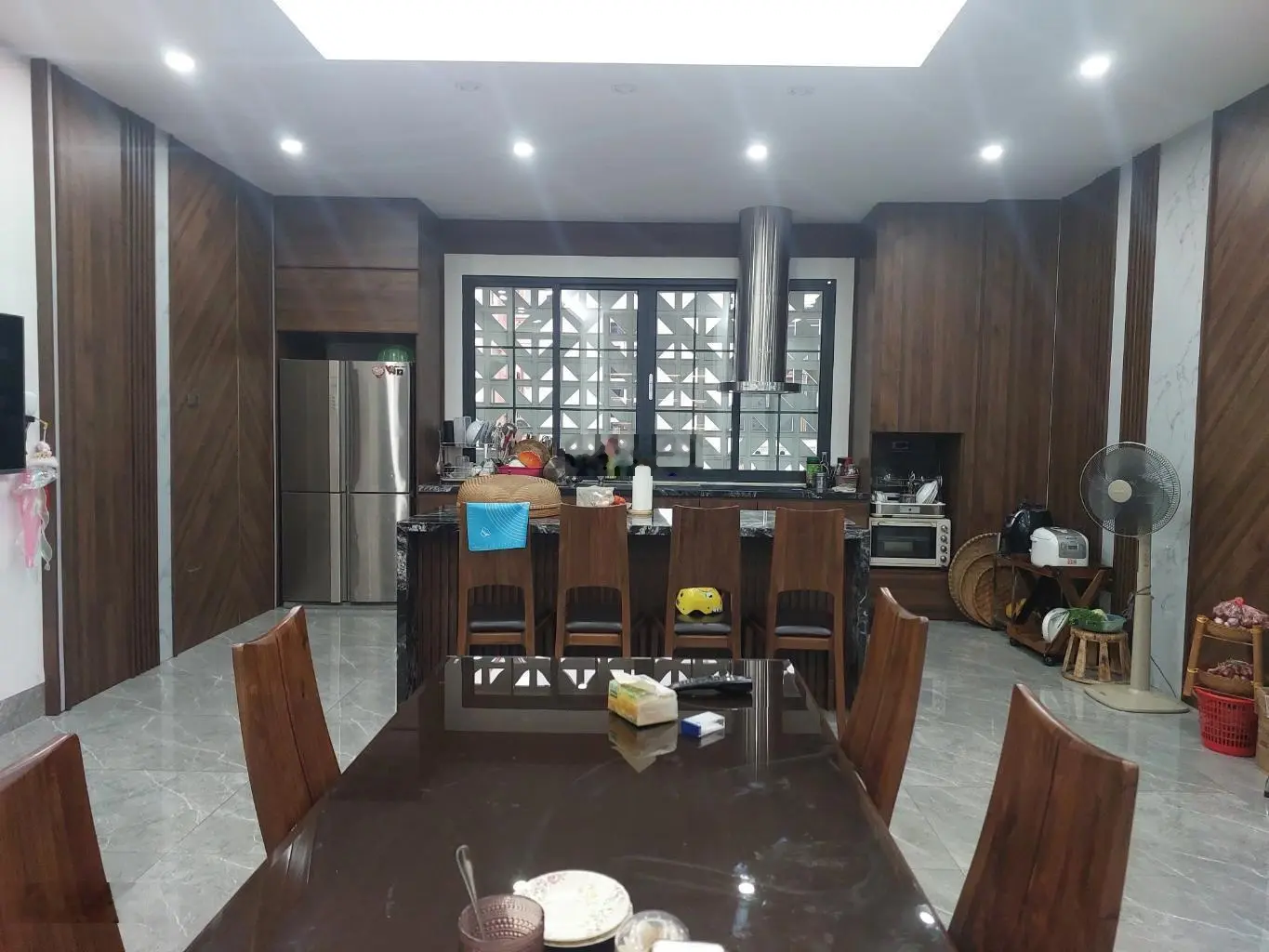 Võ thị sáu- thang máy nhà đẹp, ô tô- hai bà trưng 45m*7 tầng