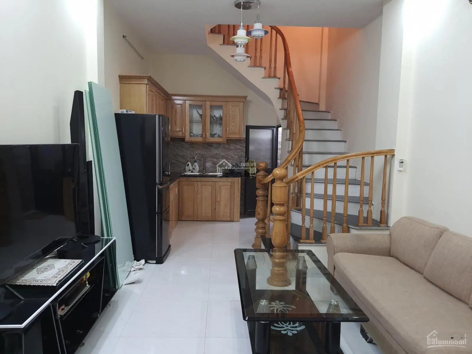 Chính chủ bán nhà ngay hồ và đối diện Làng Việt Kiều Châu Âu, Mỗ Lao ngay sau BigC Hà Đông giá 5tỷ8