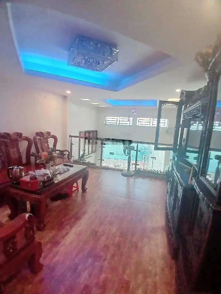 Bán nhà CẦU_DIỄN , 42m2 , 5 tầng , mt 5m , ngõ thông khắp ngả , ôtô đỗ cửa , 8,5 tỷ