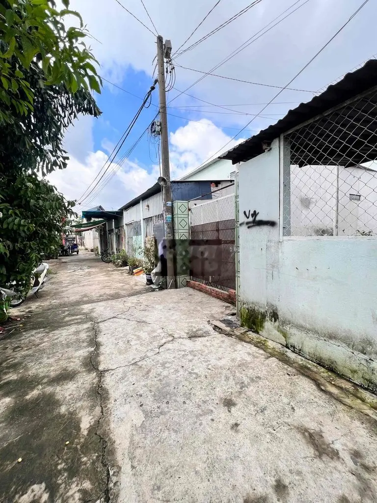 Bán đất thổ cư gần chợ Đông Thanh. Cách đường nhựa 50m