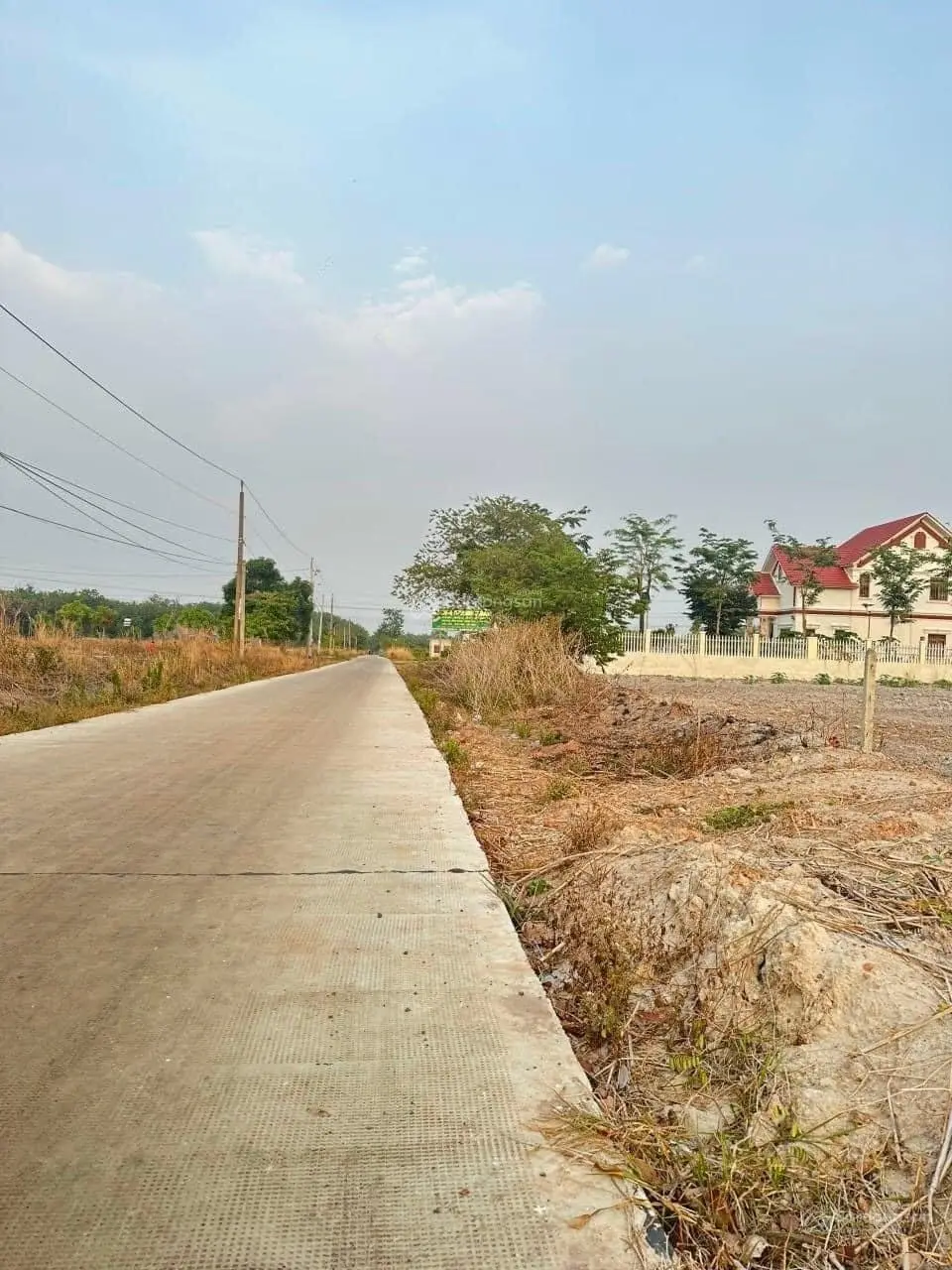 Chính chủ cần bán 12x47m có 100m2 thổ cư mặt tiền đường 18m giá chỉ 999tr gần khu đô thị