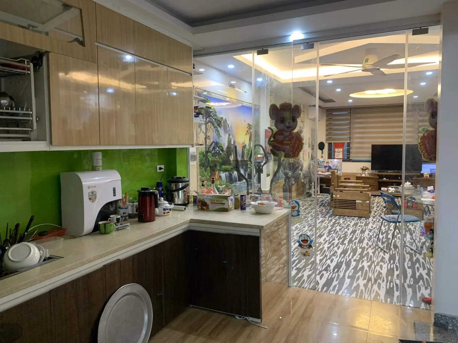 11 ty Nhà 5 tầng, gara oto rộng, 4 phòng ngủ 47m2, xây kiên cố