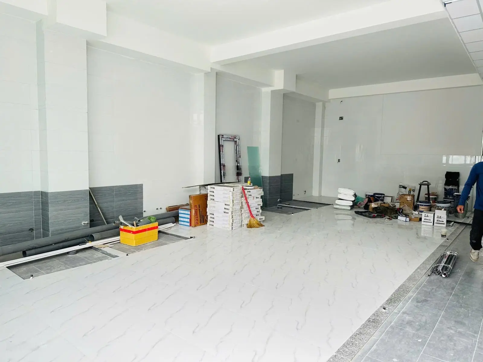 Hàng vip CHDV 3 tầng DT 400m2 có 48P, giá hời chỉ 55tr/m2 ngay Ngã Tư Thủ Đức, thu nhập khủng