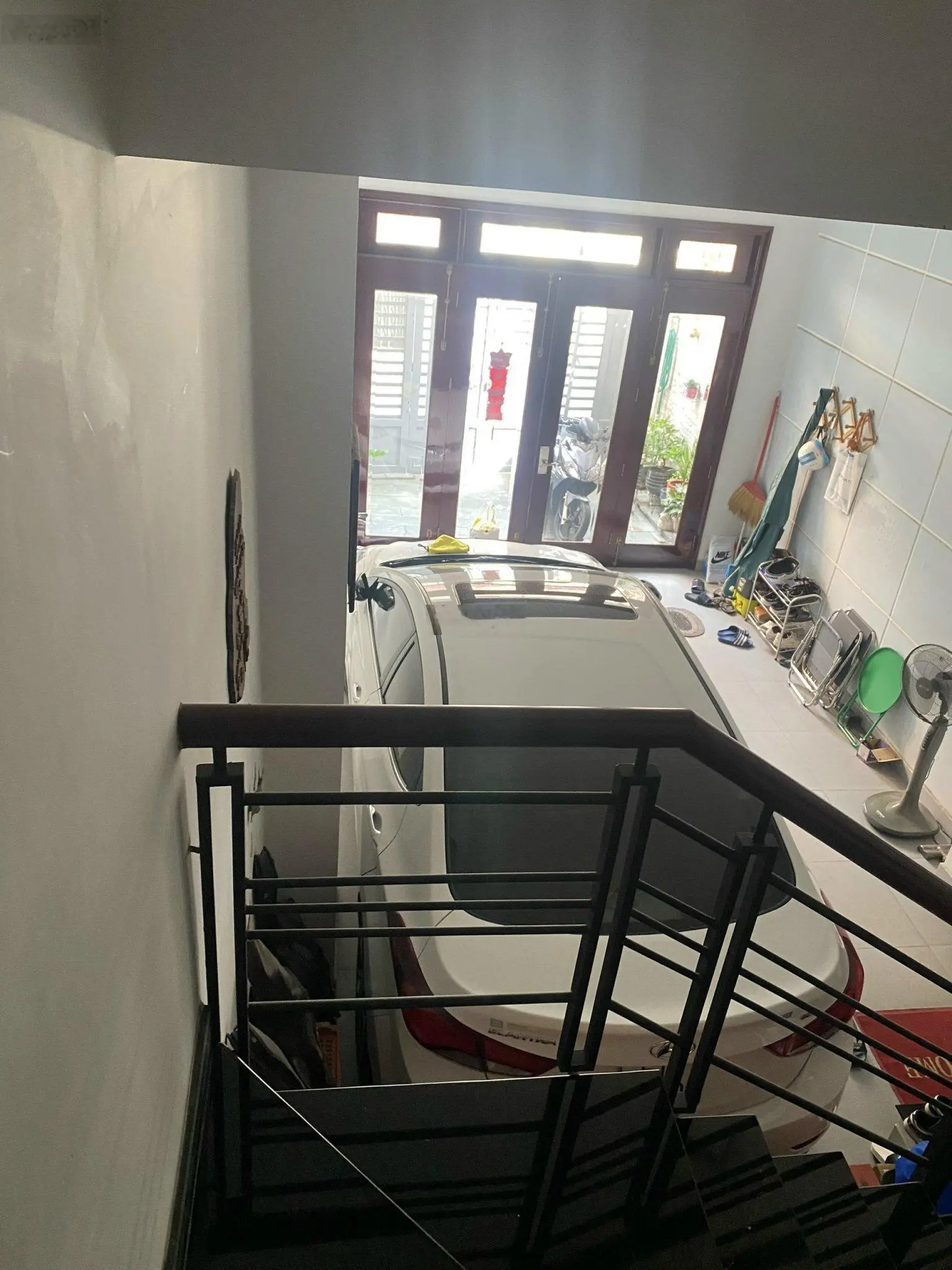 Siêu phẩm (4.2x13m) 9.2 tỷ ô tô 7 chỗ đậu trong nhà ngay Vincom đủ tiện ích nhà mới cứng