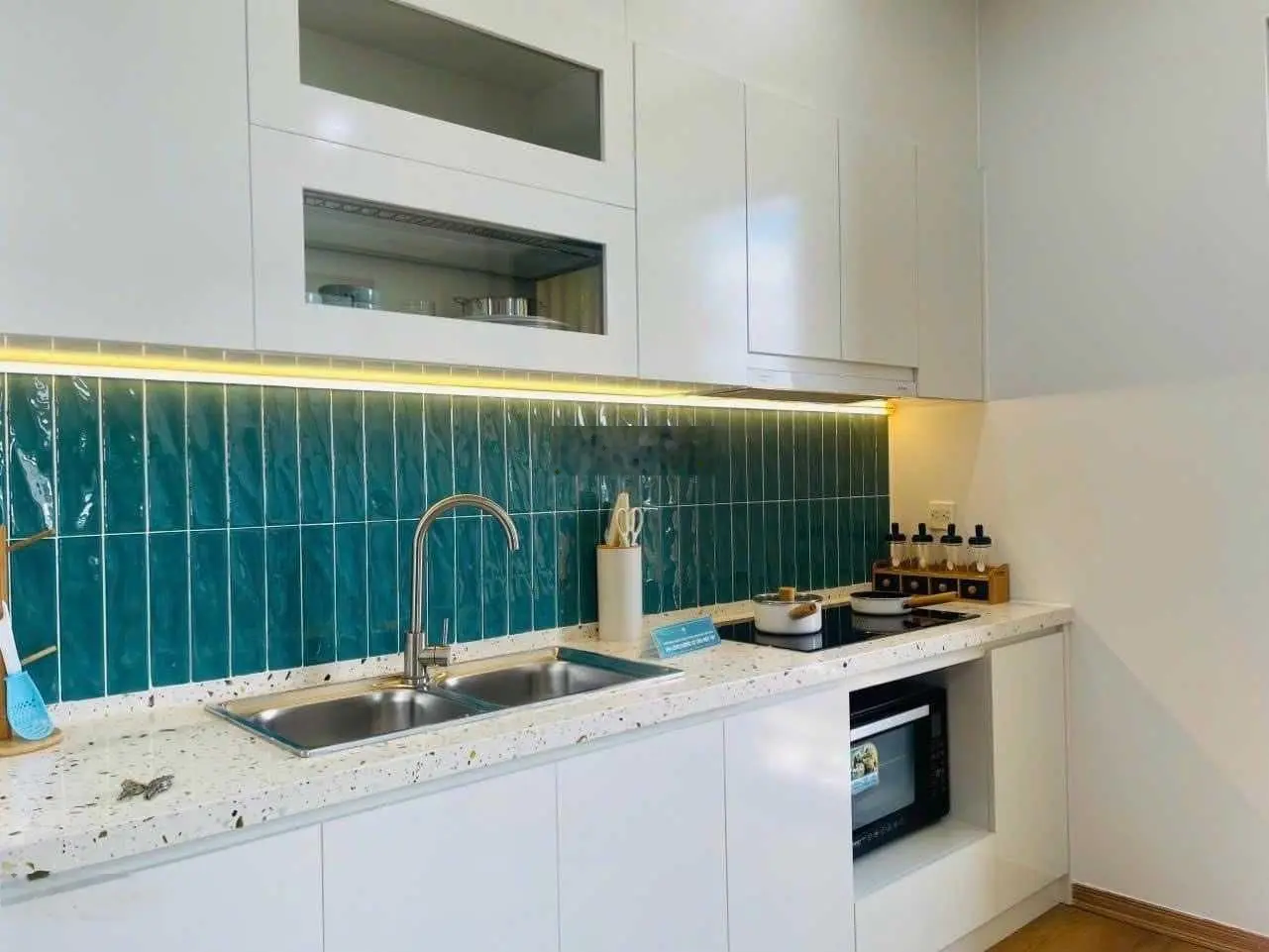 Tôi bán GẤP 2 căn chung cư Ori Garden Đà Nẵng, giá chỉ 1,3x tỷ. View biển tầng đẹp, sổ lâu dài.
