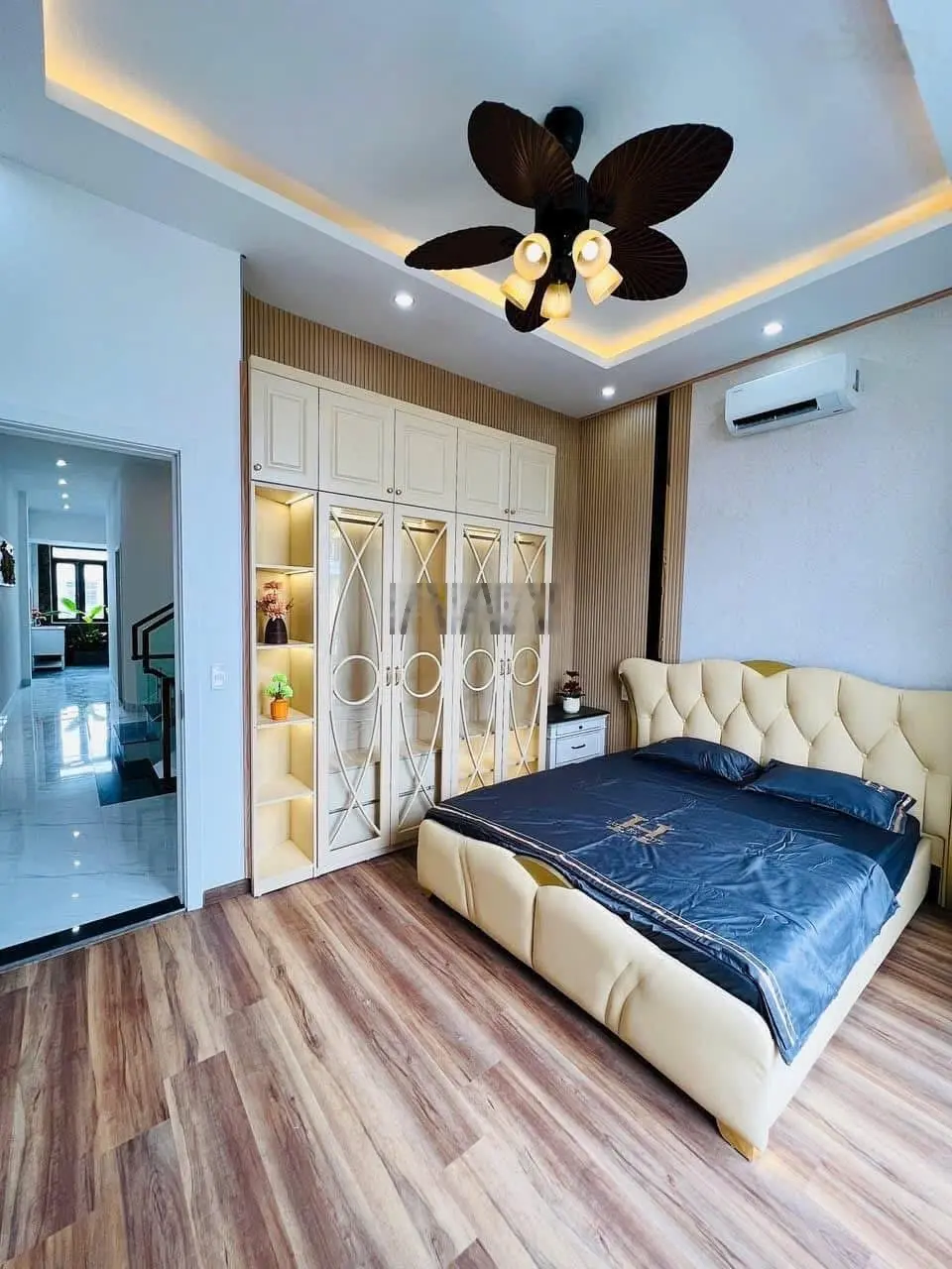 Nhà 3 tầng mặt tiền đường Hoà Minh 3 . Cách biển Nguyễn Tất Thành 50m