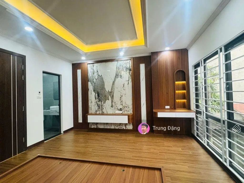 Siêu phẩm 6 tầng thang máy khương đình, 40m2, mt 5.2m, chỉ hơn 9 tỷ