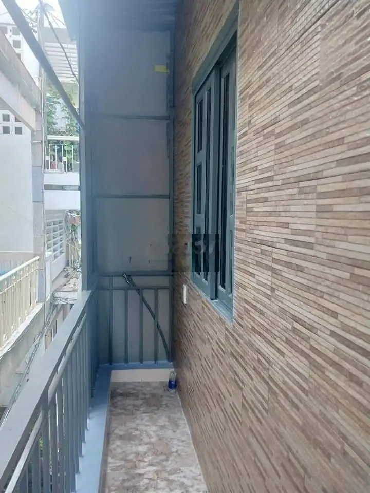 Bán nhà đường Trần Quang Diệu ngay trung tâm Quận 3