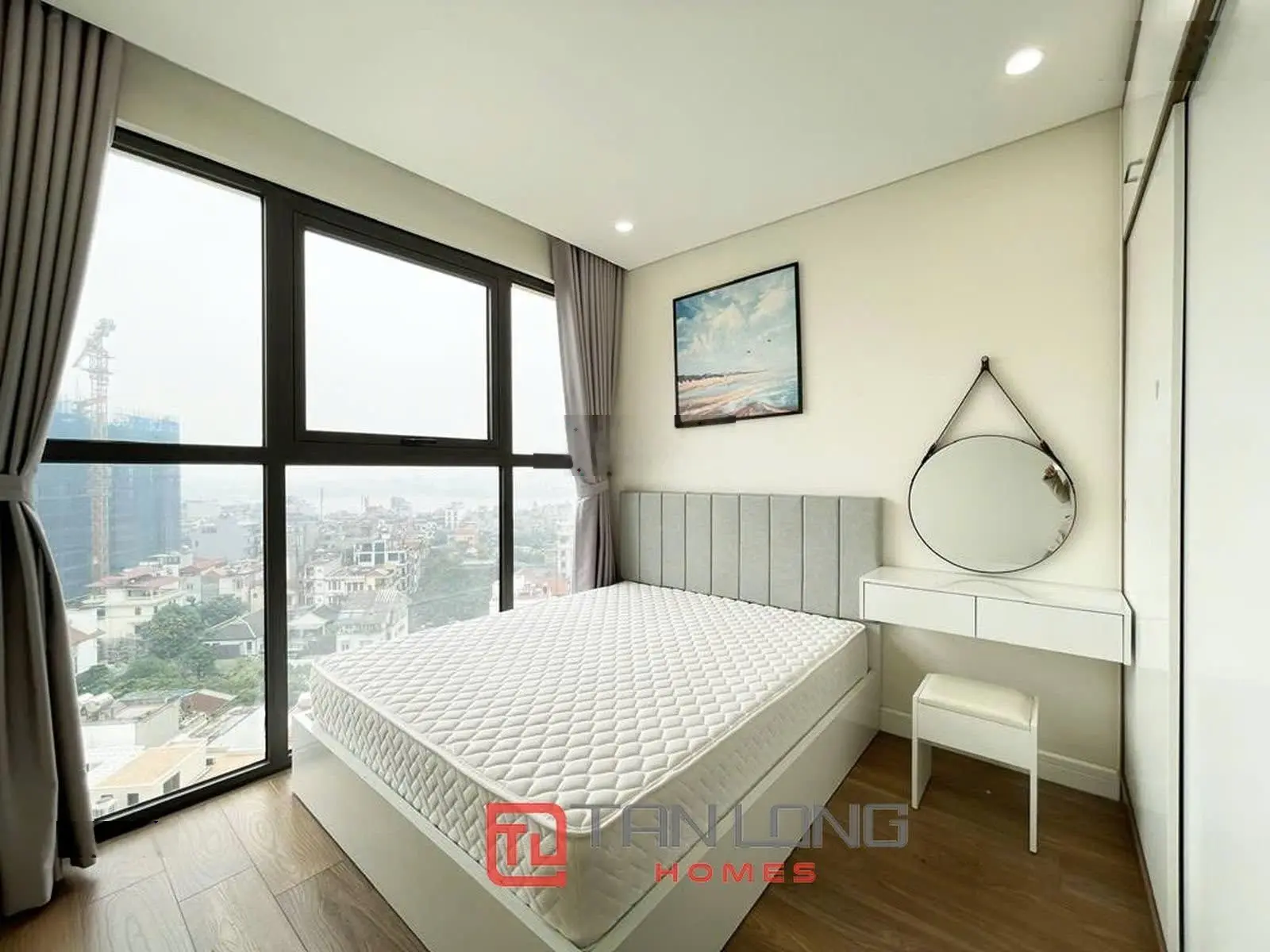 Bán nhanh căn hộ 3 ngủ El Dorado tòa E2 view hồ Tây, nội thất cao cấp hiện đai. LH: 0398 195 ***