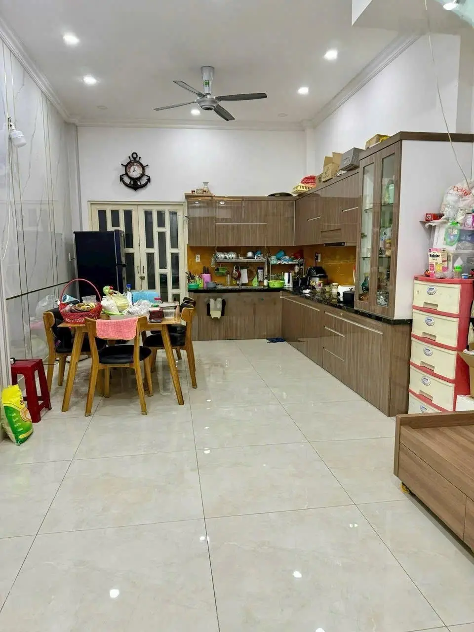 Bán nhà đẹp 4 lầu , sân đậu xe hơi hiệp bình Chánh , thủ Đức . Gần phạm văn đồng , Gigamall