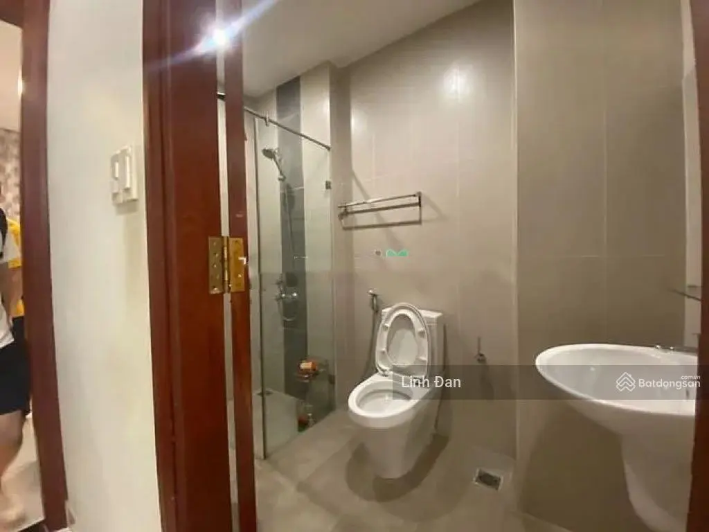 Chủ ngộp bán gấp nhà 95m2, giá 3 tỷ150trBùi Văn Ba, Tân Thuận Đông, Quận 7, DT cho thuê 20 triệu/th