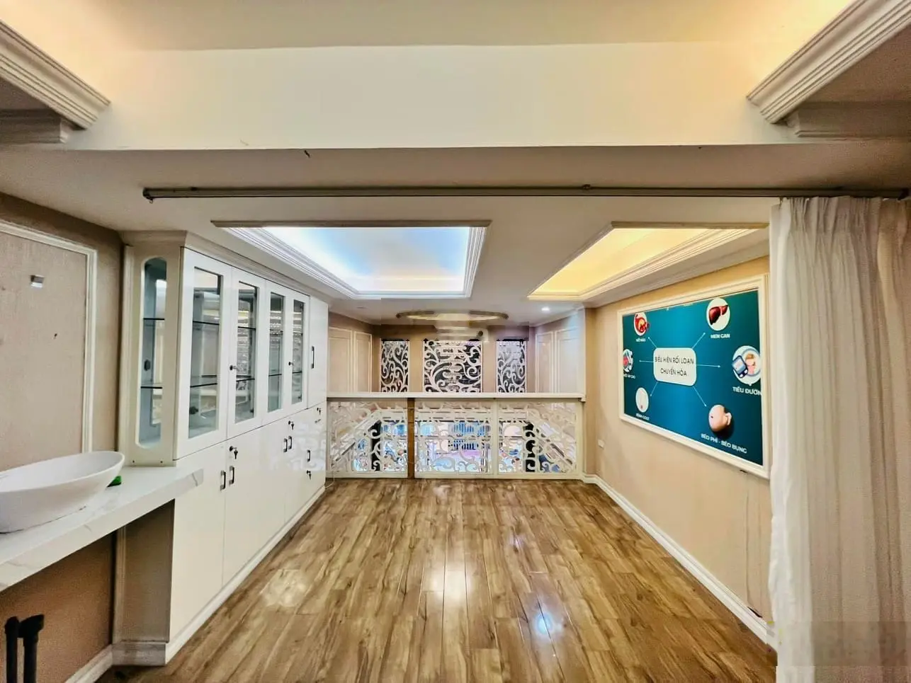 Bán nhà phố KIM MÃ - BA ĐÌNH - HÀ NỘI / DT: 36m2 x 6 Tầng / MT: 3,6m - Giá : 11,6 Tỷ .