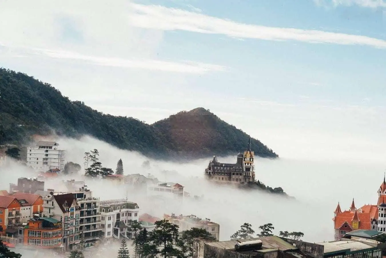 Chính chủ chuyển nhượng 7175m2 trung tâm thị trấn Tam Đảo, Vĩnh Phúc nhà hàng, KS, homestay, cafe