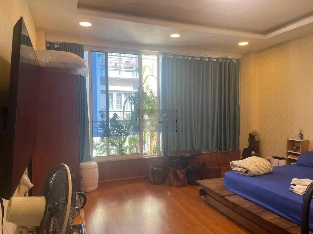 NHÀ PHỐ HẺM XE HƠI - TRUNG TÂM QUẬN 7