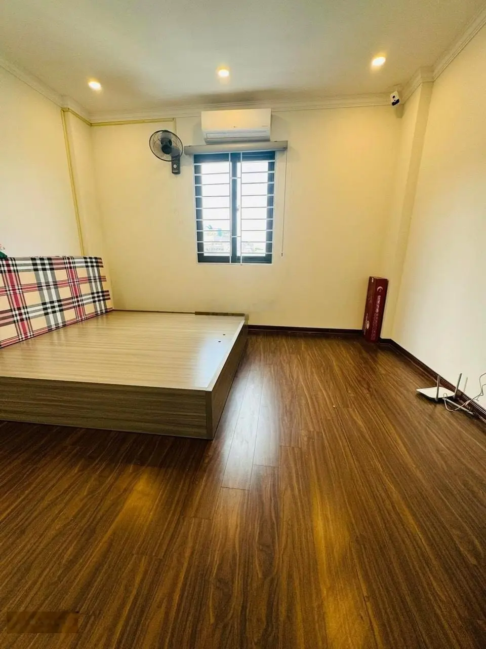 6 TẦNG THANG MÁY - NHÀ MỚI - Ô TÔ VÀO NHÀ - NHÀ THOÁNG TRƯỚC SAU, SỔ VUÔNG.
