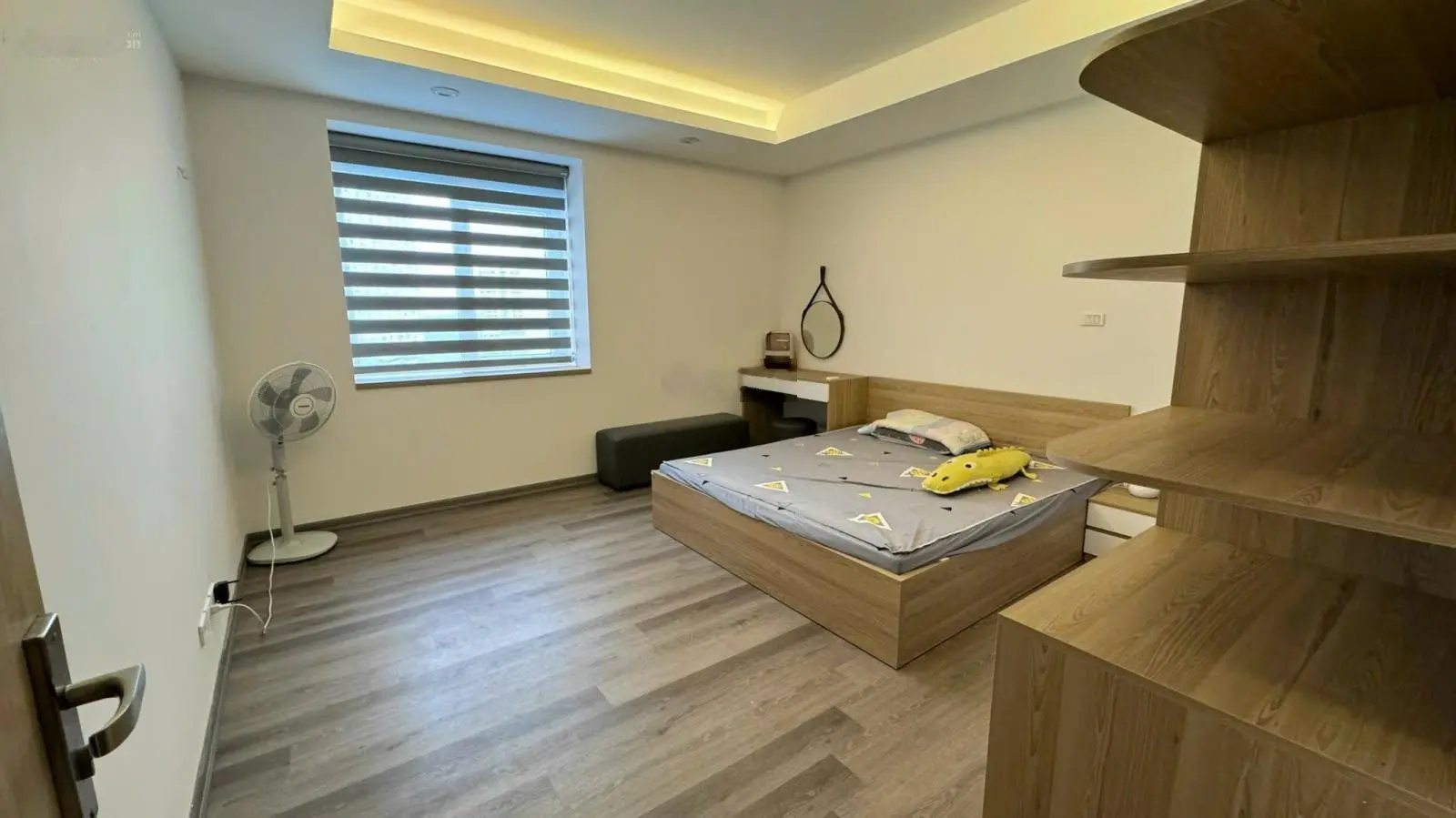 Bán chung cư 3 ngủ 130m2 toà CT2 The Light Trung Văn, đầy đủ đồ giá 6,8 tỷ