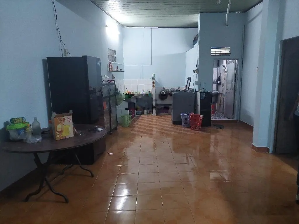 Bán đất tặng nhà , 160m2 , ngang khủng gần 10m, lã xuân oai . chỉ 6 tỷ 3