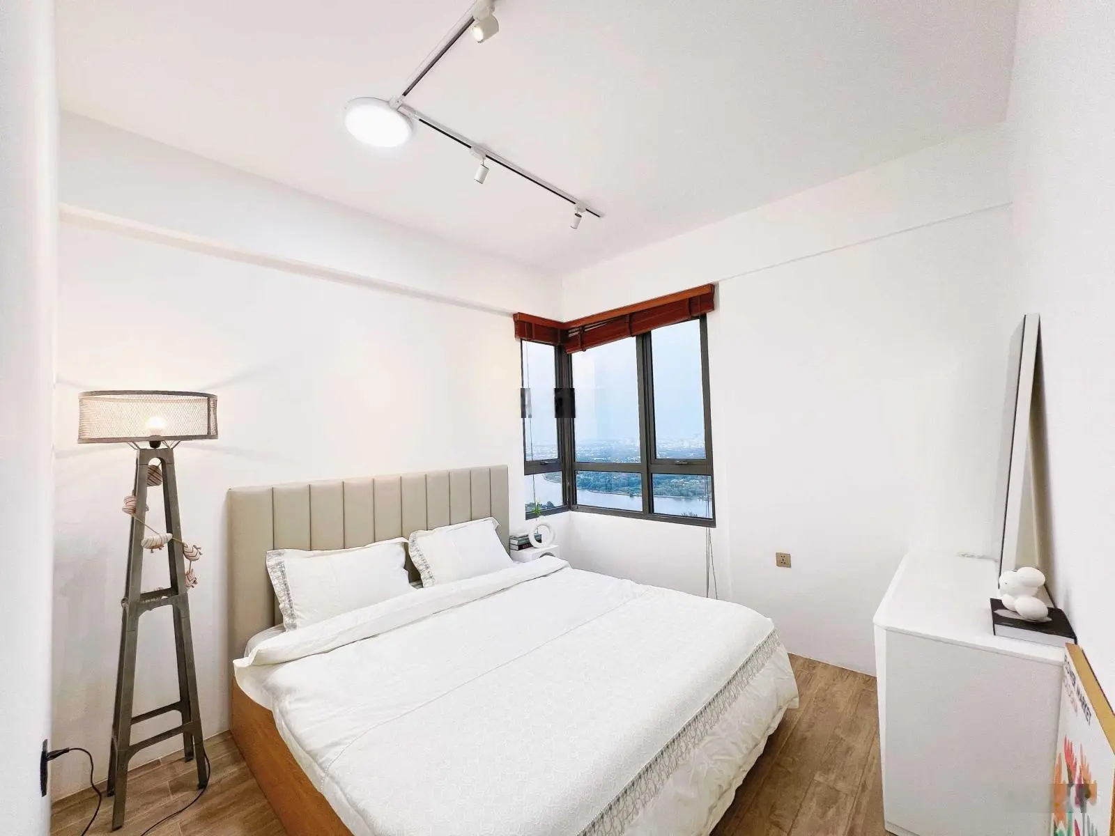 Bán căn hộ 2 phòng ngủ Masteri Thảo Điền - Tầng cao view đẹp nhất dự án - Sinh lời sẵn 21tr/tháng