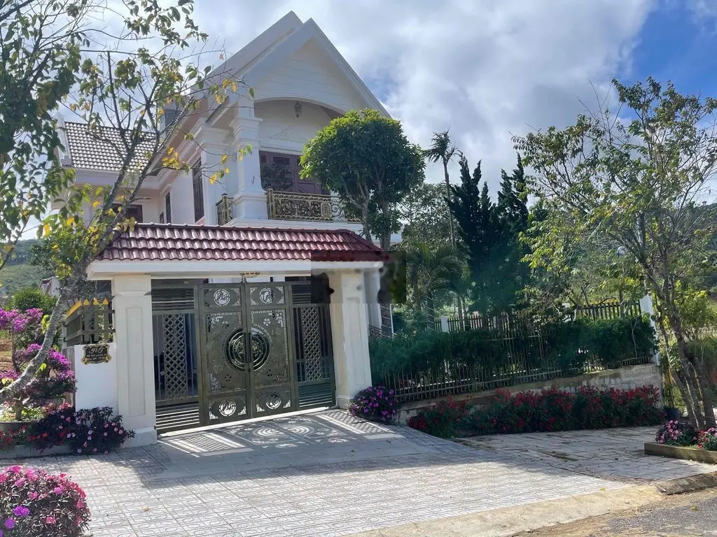 Hoa hậu LangbiangTown, góc 362,5m2 (ngang 20m), trên đỉnh view 360 độ