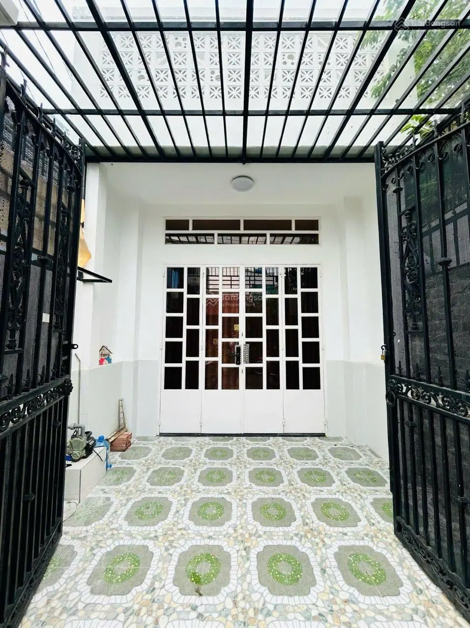 Chính chủ bán nhà 1 trệt 1 lầu 2 mặt tiền hẻm thông thoáng. 1 sẹc hẻm 107 Quang Trung P10. DT 52m2