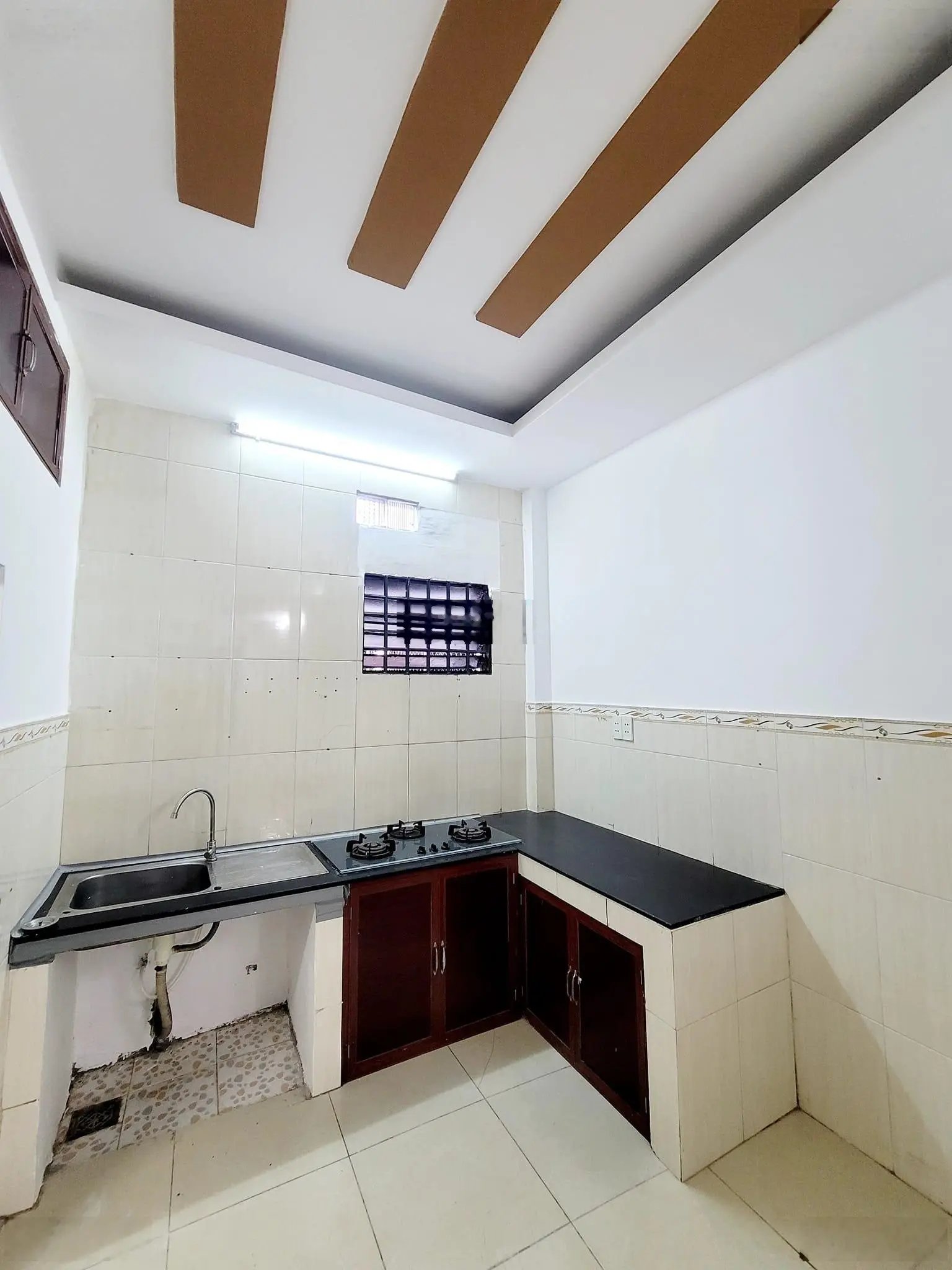 Bán gấp nhà hẻm xe hơi đường 3 Tháng 2 68m2 1 lầu chỉ 6,4 tỷ