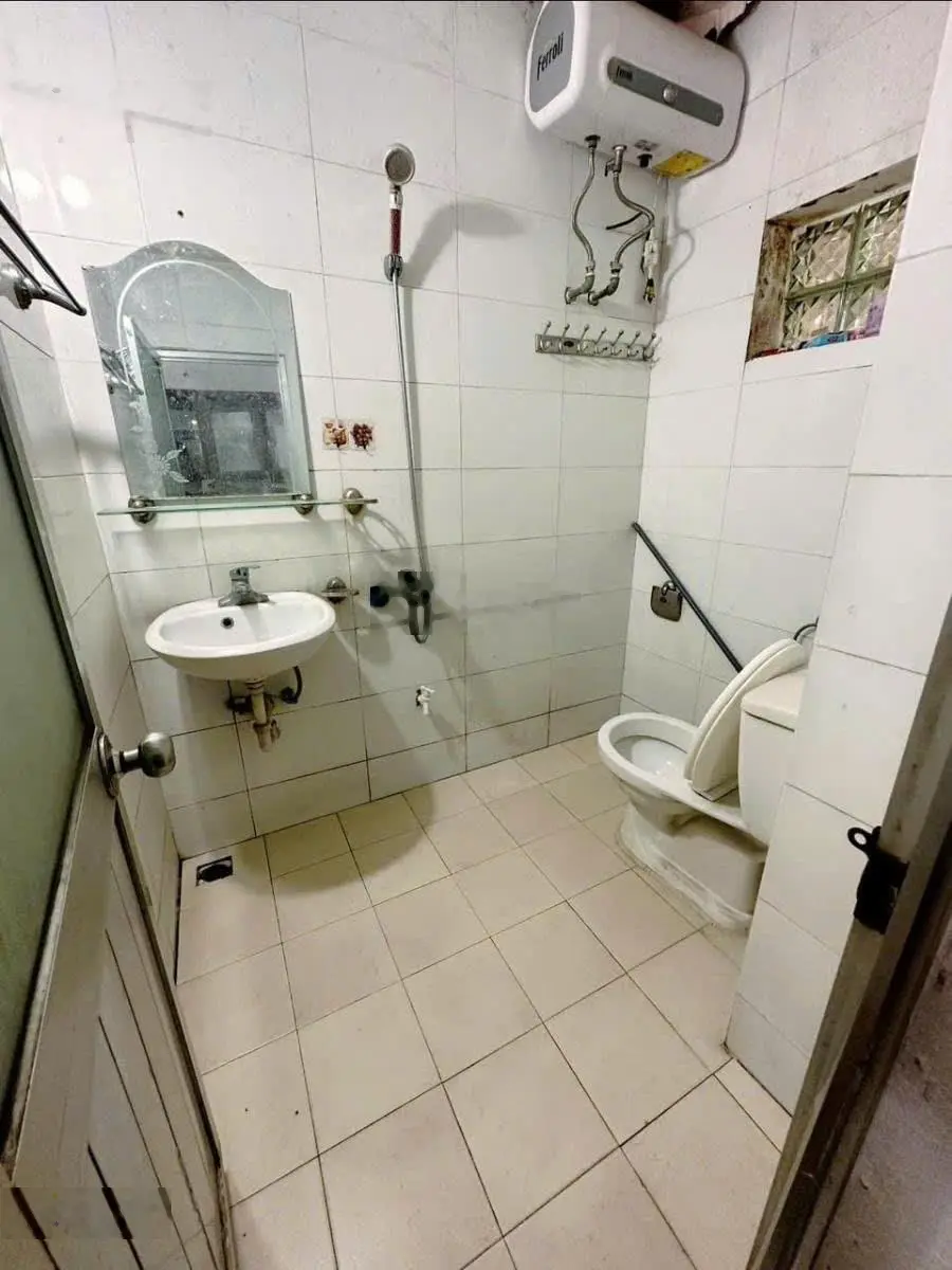 NHỈNH 3,25 TỶ TẬP THỂ KINH TẾ QUỐC DÂN_ HAI BÀ TRƯNG_TẦNG 3_ SỔ TO_ 41/90M2 3PN Ở NGAY