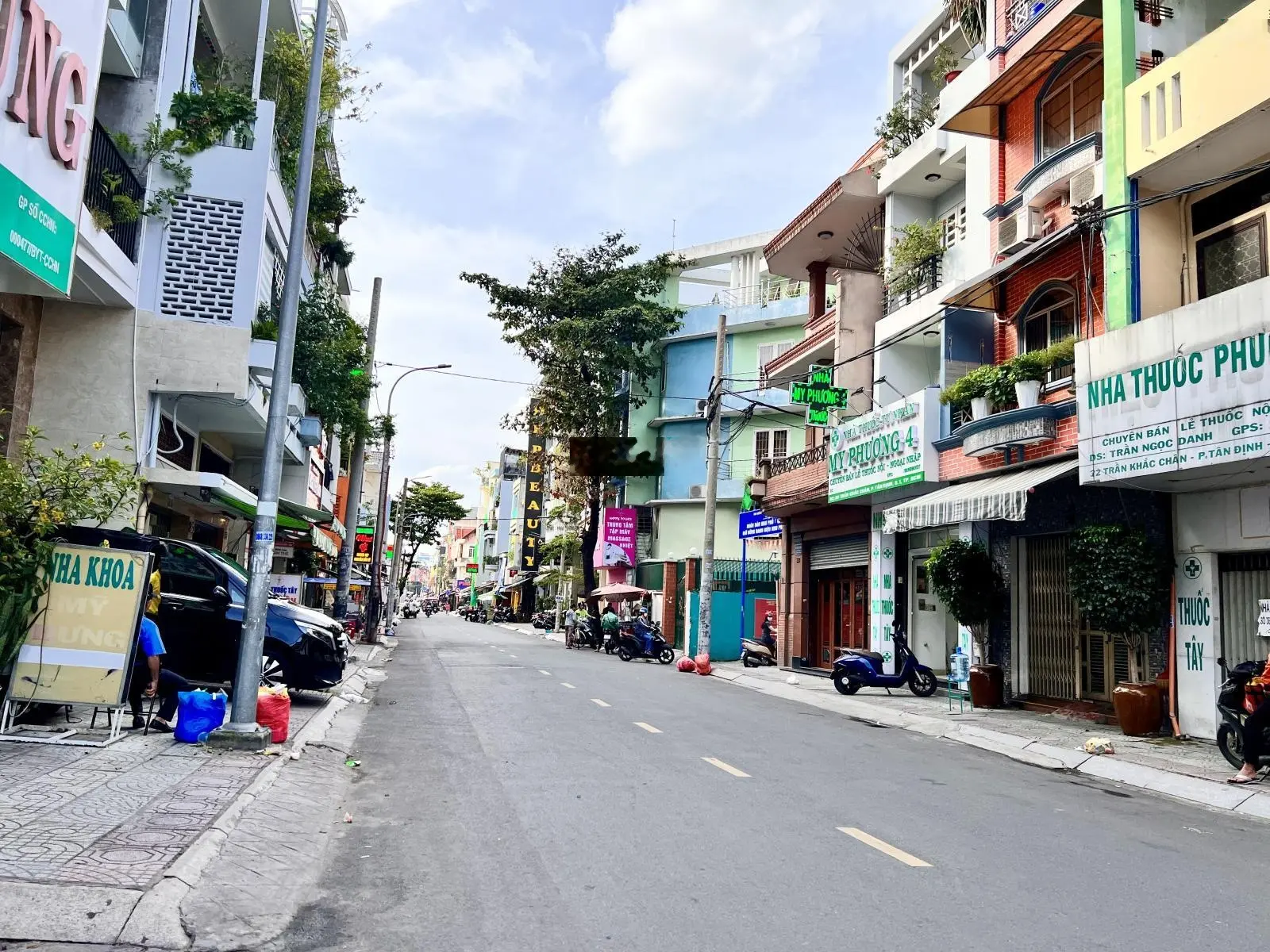Vị trí đẹp! Mặt tiền ngang 4,5x15m, vuông đẹp, 5 tầng, thang máy. HĐT 90 tr/th - 23,9 tỷ - BÁN GẤP