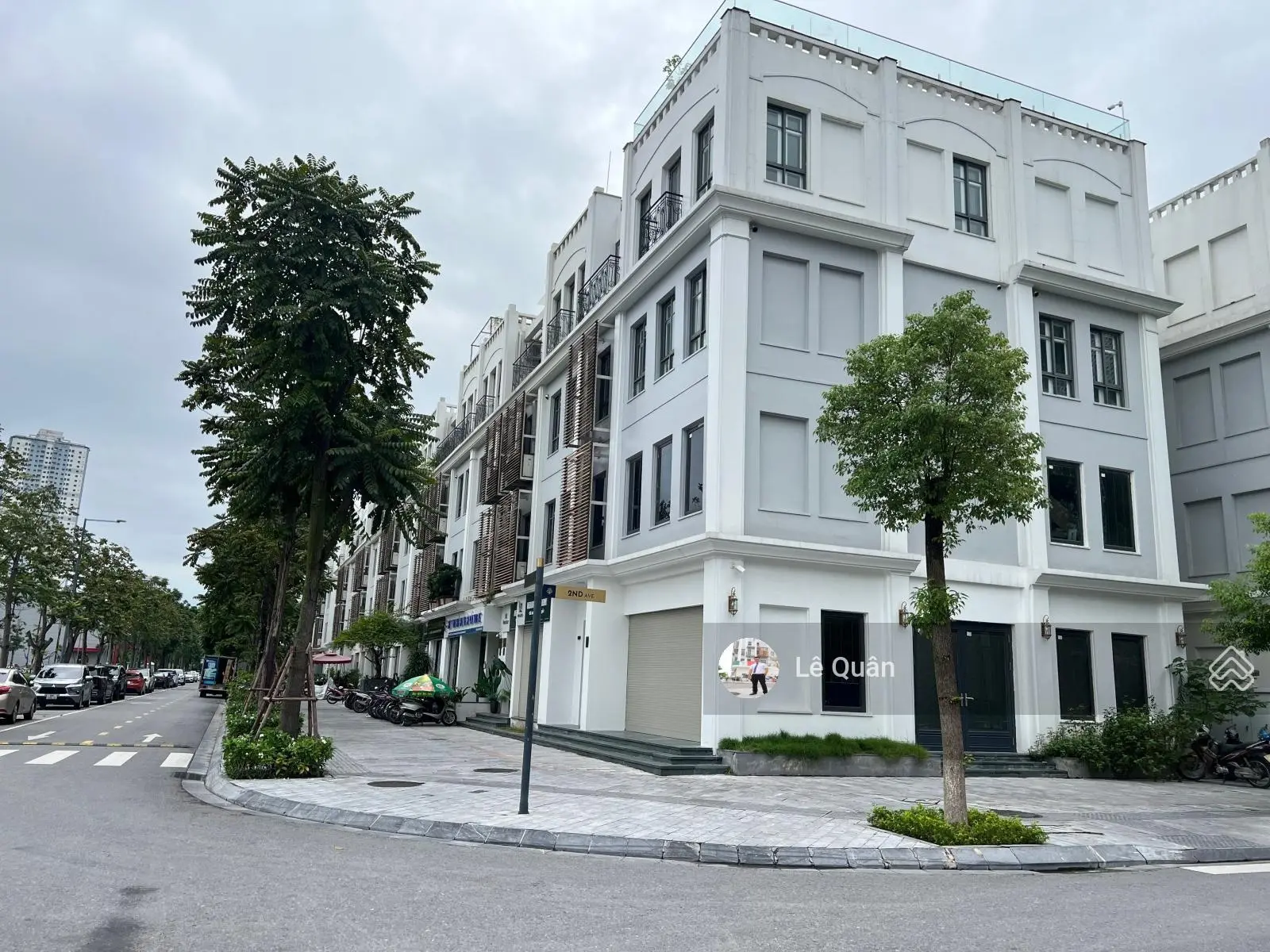 Chính chủ bán lô góc shophouse 125m2 full nội thất thang máy. LH: 0986.78.65.68