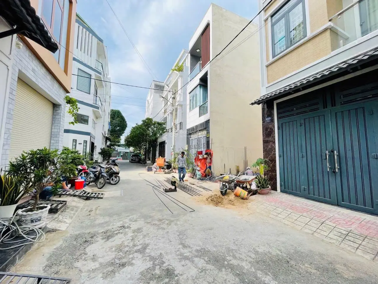 Nhà 3 tầng sau nhà hàng Hương Biển Hoàng Diệu 2 - ô tô ra vào thoải mái 6,5tỷ - khu phân lô đồng bộ