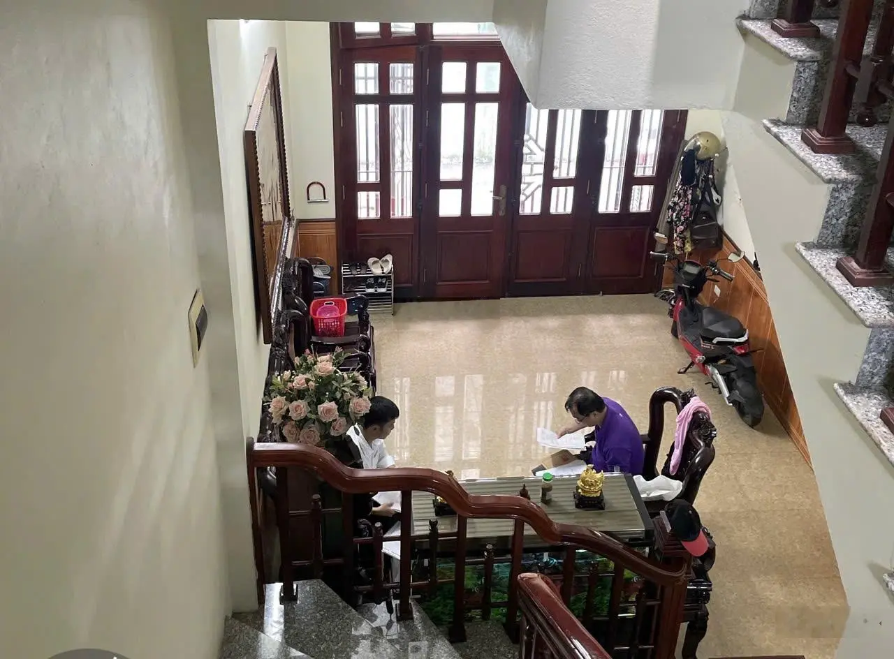 Bán nhà 3 tầng kinh doanh Nguyễn Bỉnh Quân, phường Tiền An chỉ 7.9ty