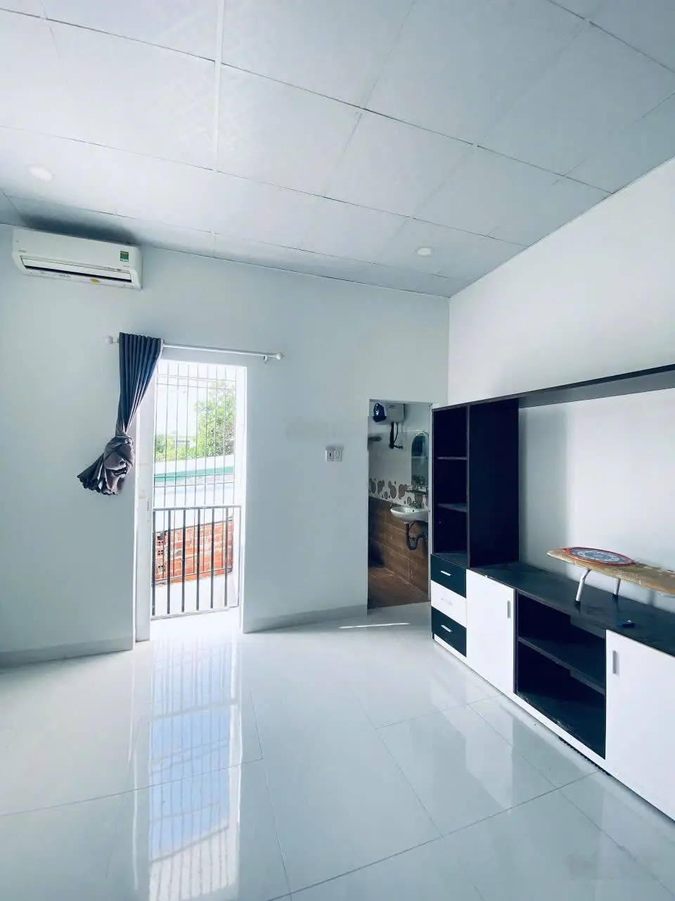 Bán nhà 2 tầng mê đúc, giáp ranh TĐC Ngọc Hiệp