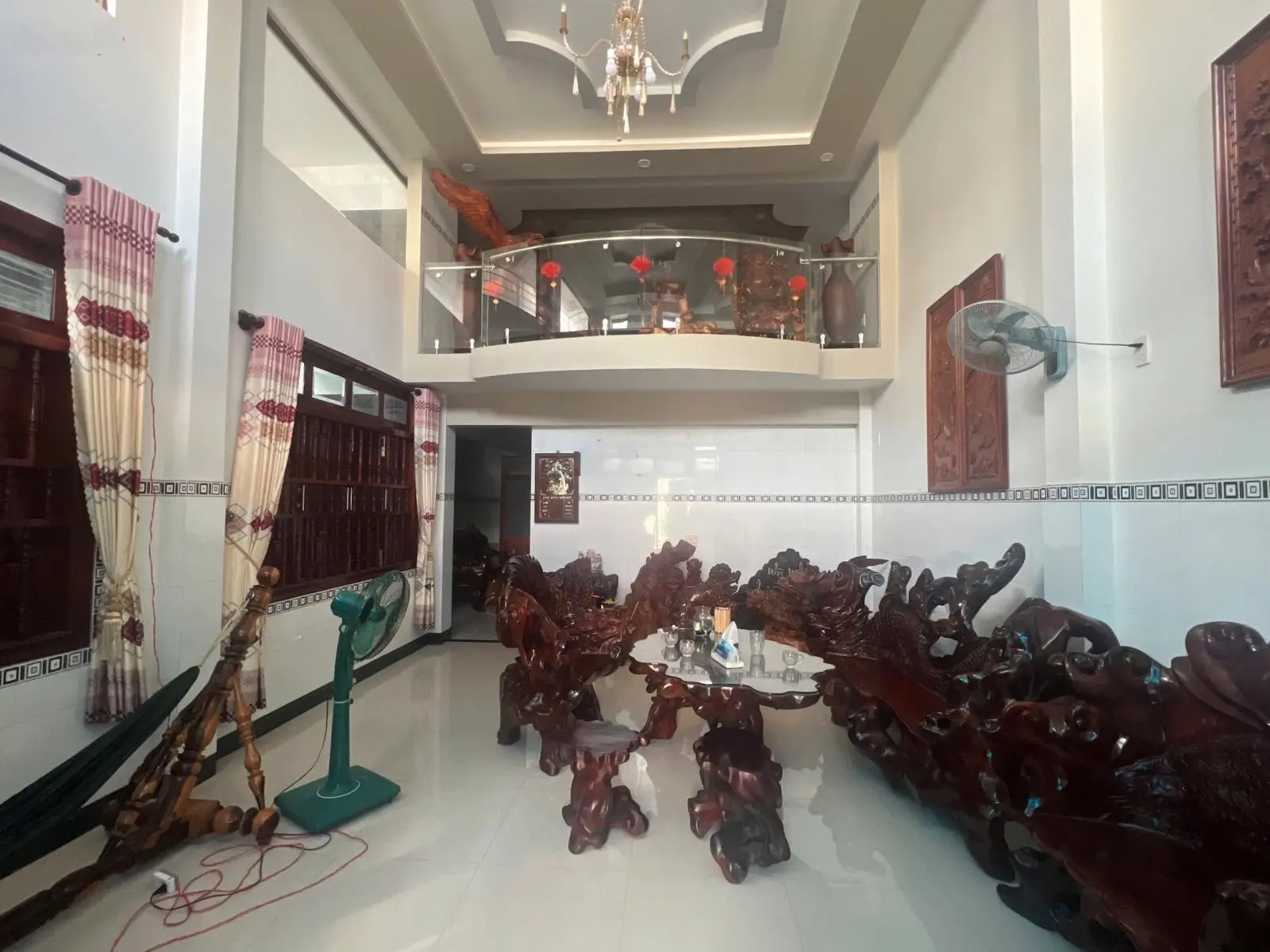 Cần bán nhanh nhà trung tâm 1 trệt 2lầu ~ 94m2, giá chỉ 4,5tỉ - thương lượng trực tiếp với chủ nhà