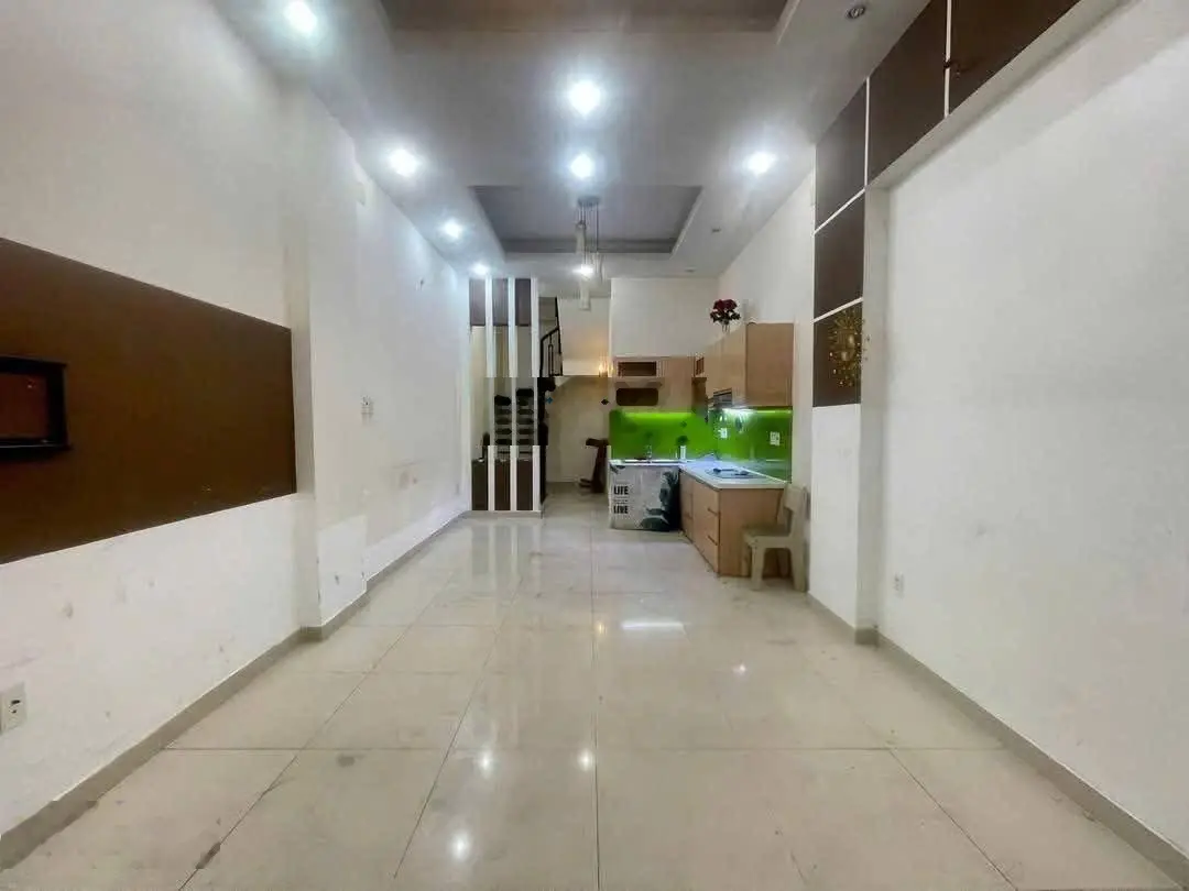 3 tầng, sân thượng - hẻm xe hơi đường Số 20 - Dương Quảng Hàm: 4 x 11m (nở hậu), giá 5,15 tỷ