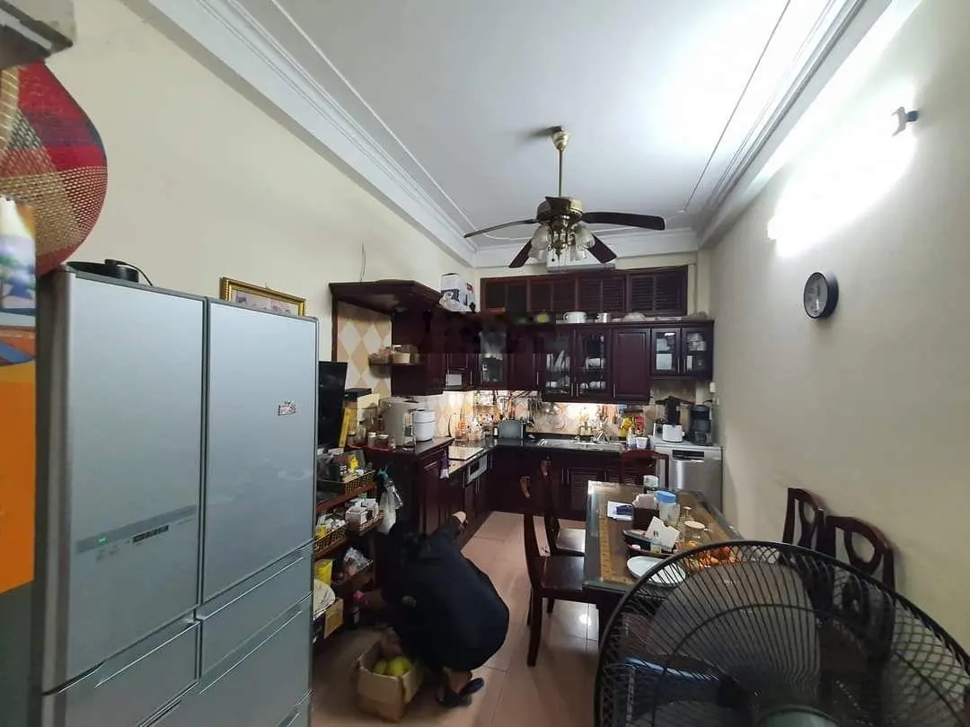 Bán nhà plcb - khuất duy tiến - tx - ngõ to hơn phố - vỉa hè 3m - kinh doanh sầm uất - nhỉnh 16 tỷ.