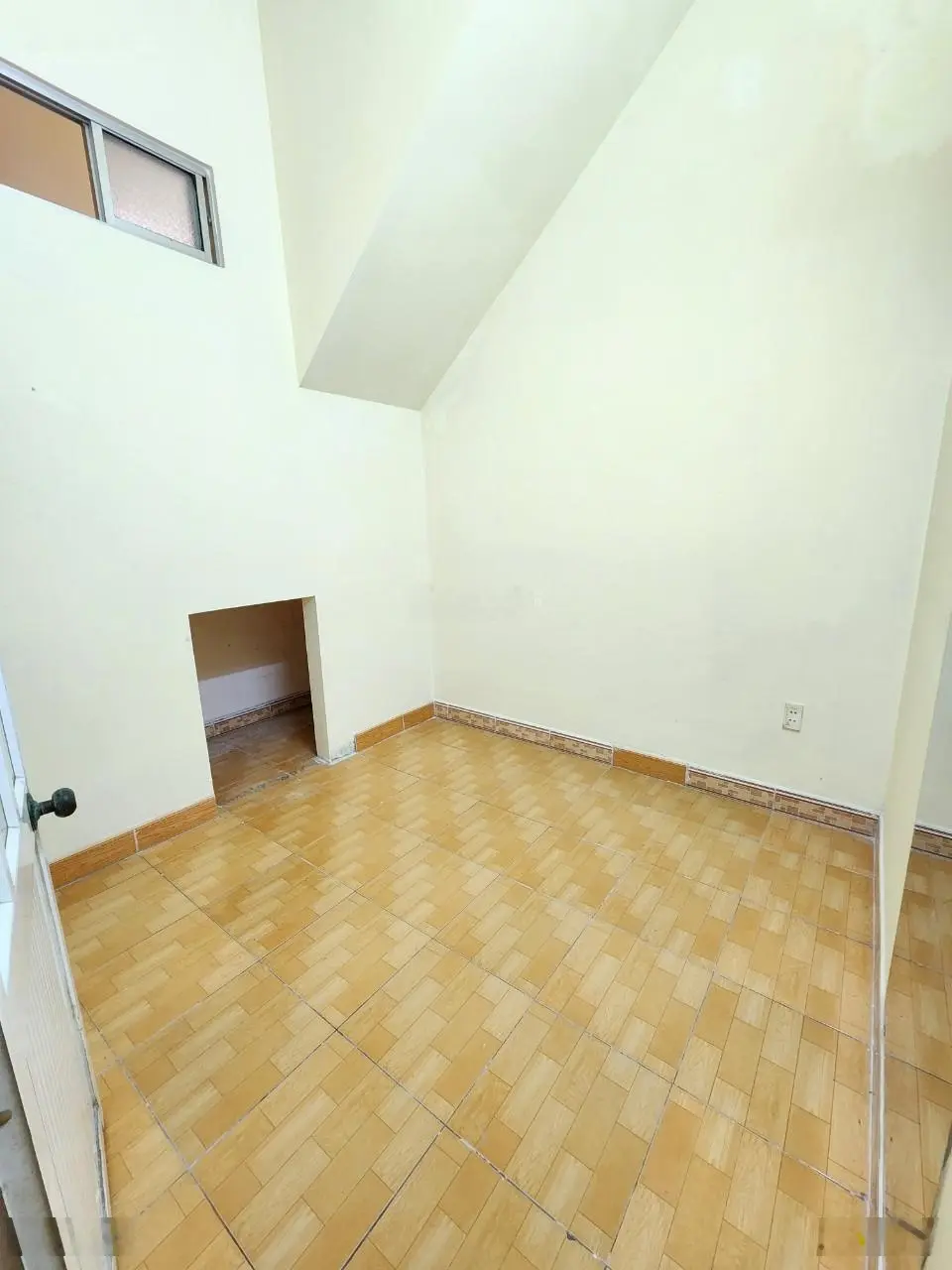 2 tỷ 750 bán nhà cấp 4 gác đúc sân thượng cách đường Cây Da 30m, P. Tân Bình, TP. Dĩ An
